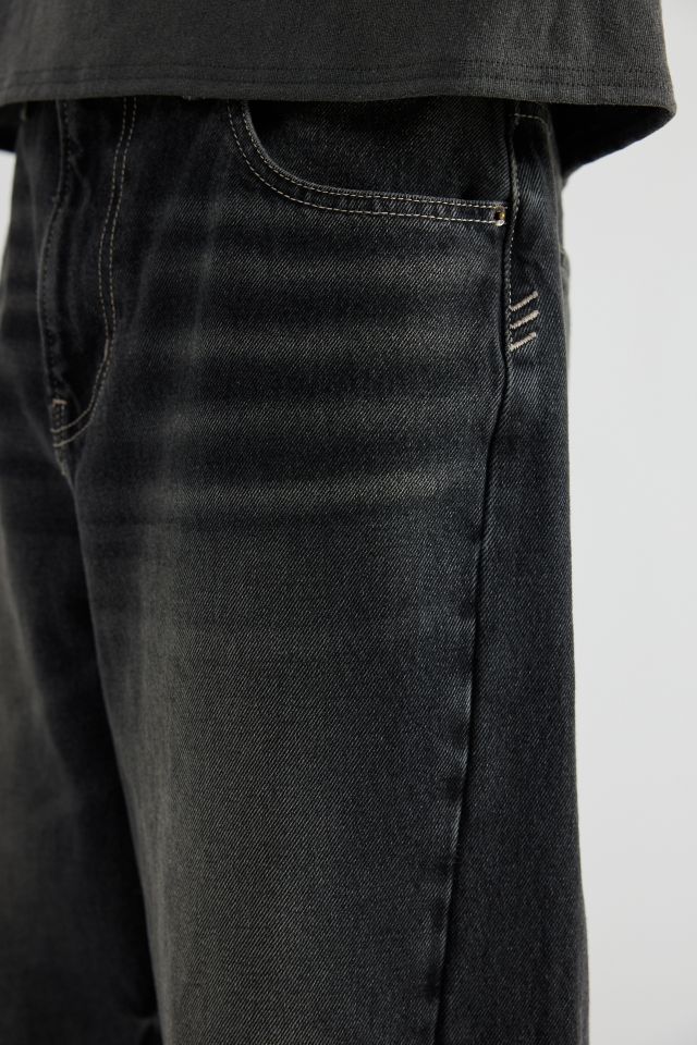 BDG Cropped Skate Fit Jean