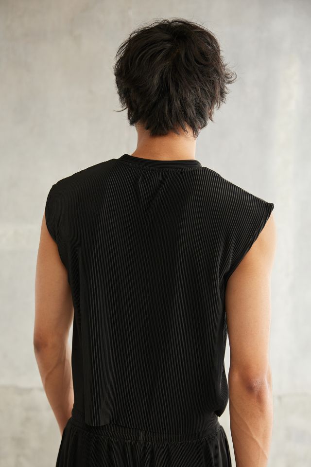 Standard Cloth Boxy Plisse Tank Top #1