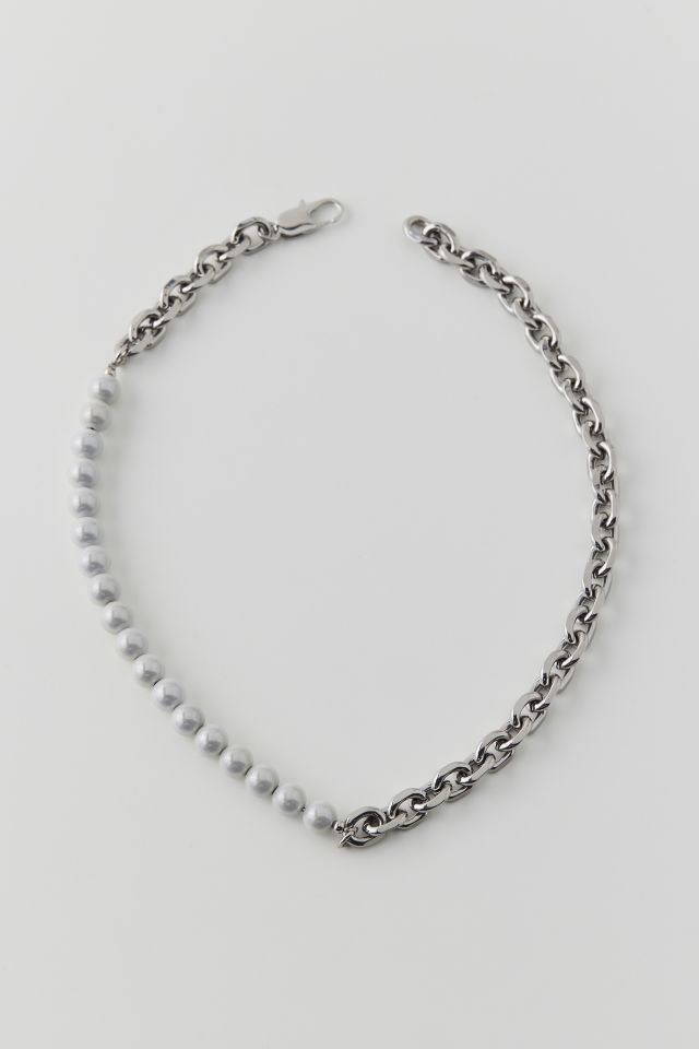 RARE ROMANCE Reflective Pearl Chain Necklace | Urban Outfitters