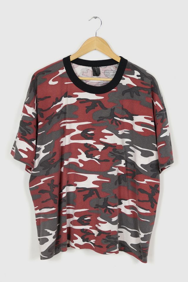 Vintage Red Camo Tee | Urban Outfitters