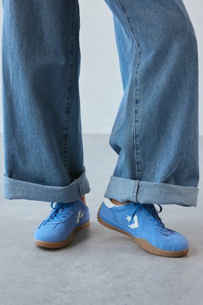 CONVERSE WOMEN'S RUN STAR TRAINER SNEAKER IN OPEN SKY/EGRET/LIGHT BROW, WOMEN'S AT URBAN OUTFITTERS 