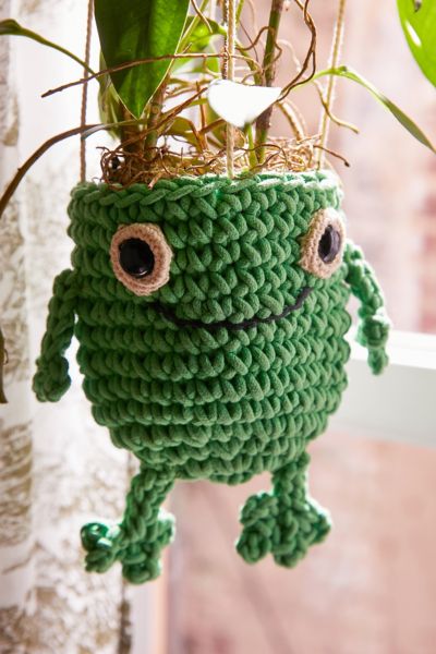 Froggy Crochet Plant Hanger