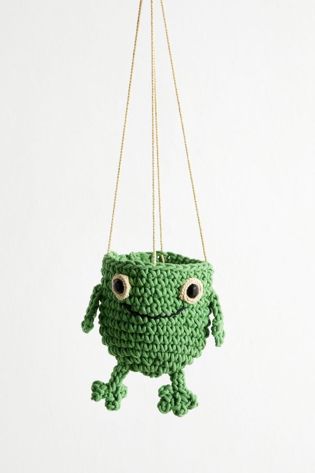 Froggy Crochet Plant Hanger #3