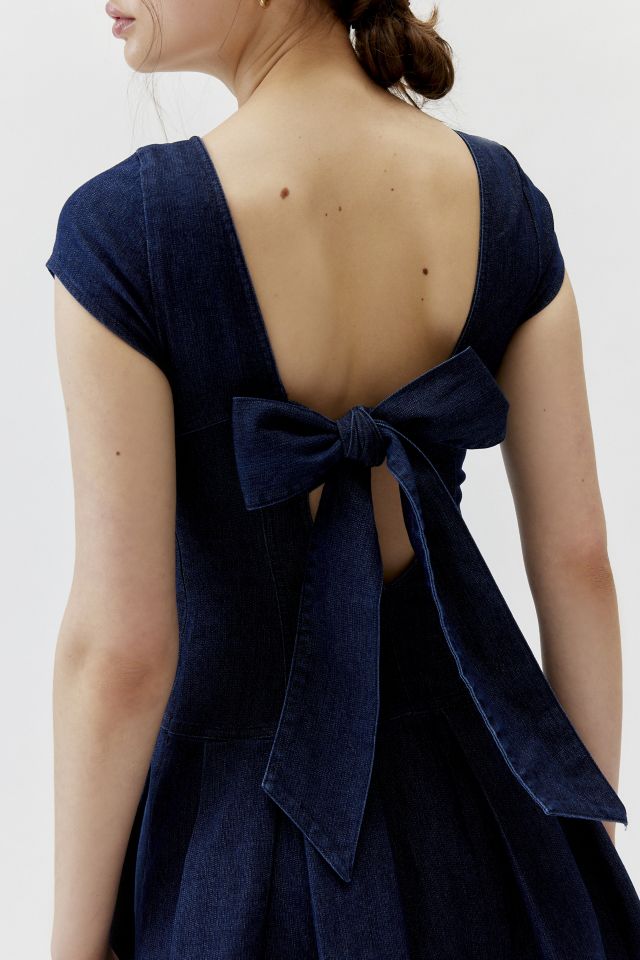 UO Bryan Bow-Back Pleated Denim Mini Dress #4