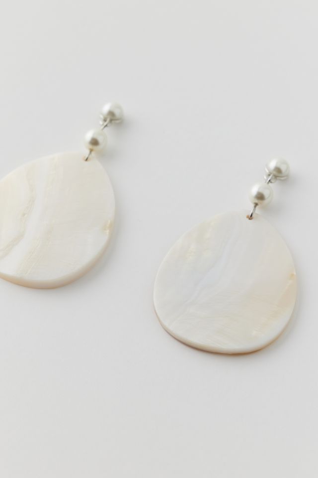 Pearlized Teardrop Earring #2