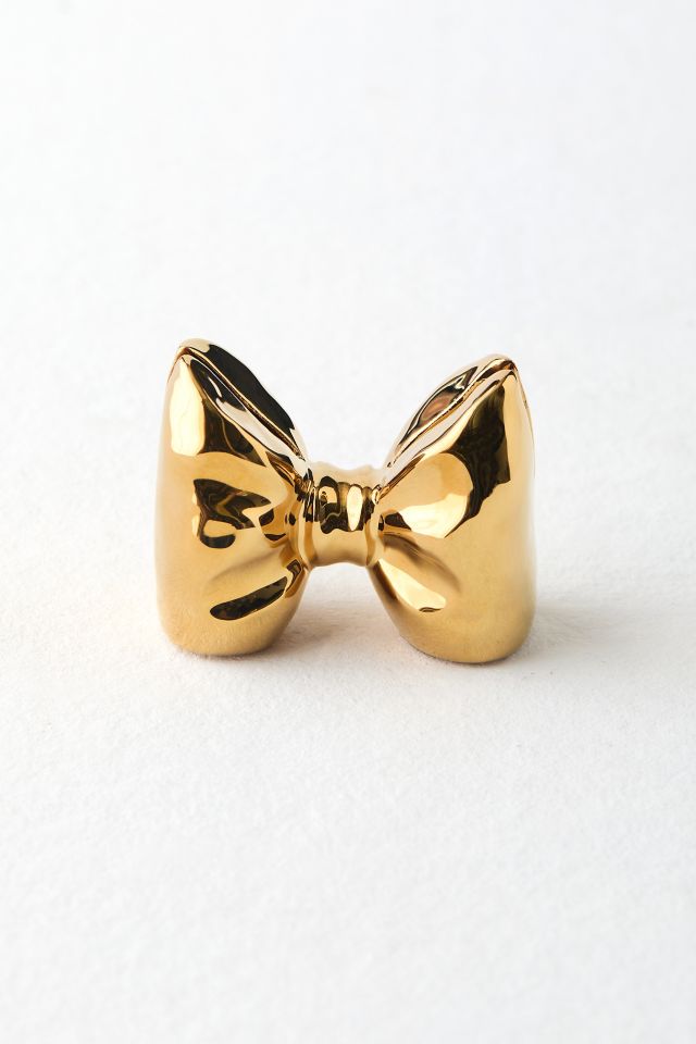 UO Bow Photo Stand #1