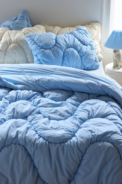 Shop Urban Outfitters Gwendolyn Puffy Comforter In Chambray At