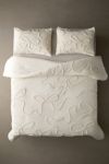 Wild Bows Tufted Comforter
