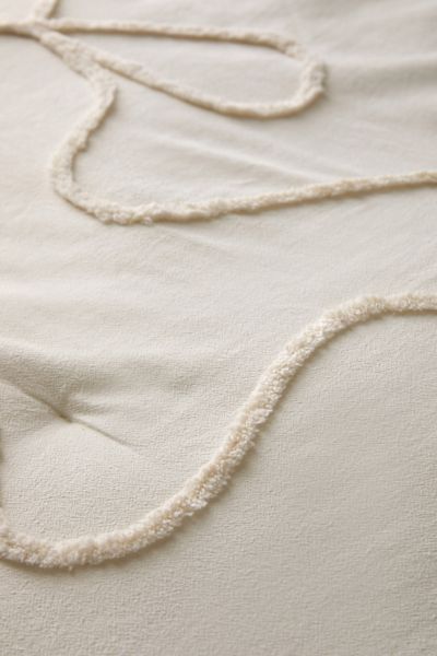 Wild Bows Tufted Comforter
