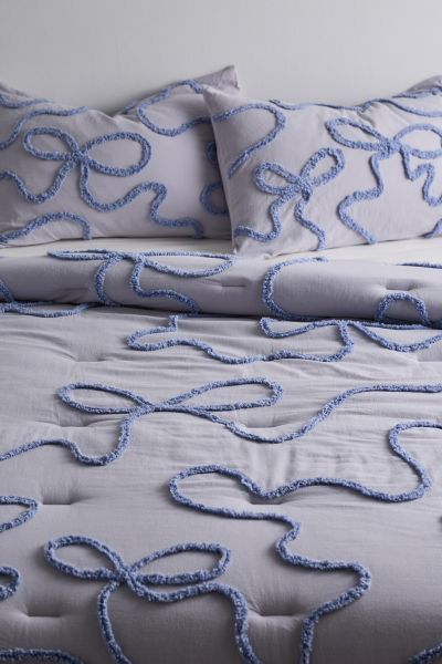 Wild Bows Tufted Cotton Comforter