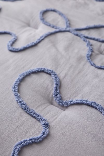 Wild Bows Tufted Cotton Comforter