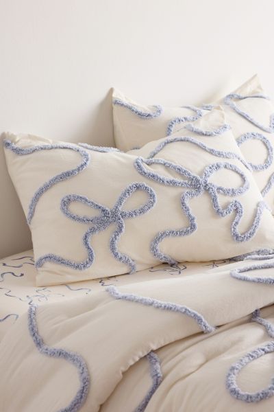 Wild Bows Tufted Sham Set