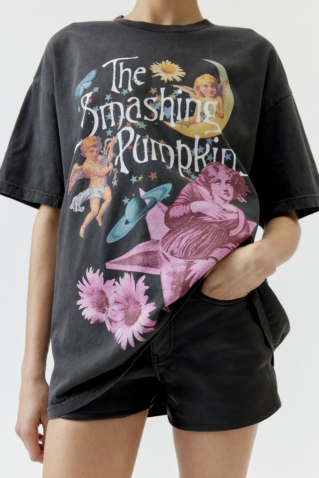 ★米国発*UrbanOutfitters*新作*Smashing Pumpkins Tシャツ★ Smashing Pumpkins Collage T-Shirt Dress | Urban Outfitters