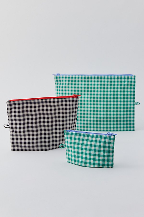 Shop Baggu Go Pouch Set In Gingham, Women's At Urban Outfitters