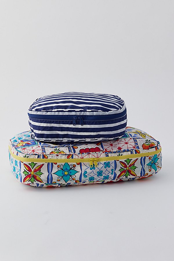 Shop Baggu Large Packing Cube Set In Vacation Tiles, Women's At Urban Outfitters