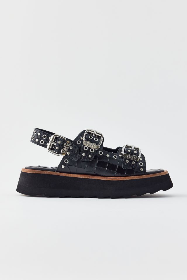 ASRA London Sabre Buckle Platform Sandal | Urban Outfitters