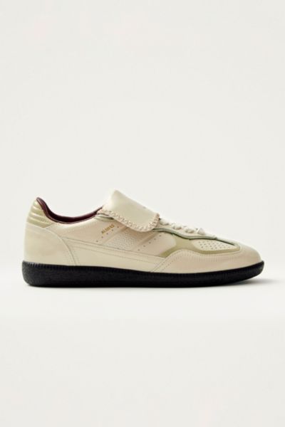 Alohas Tb. 490 Leather Sneakers In Cream, Women's At Urban Outfitters In Cream