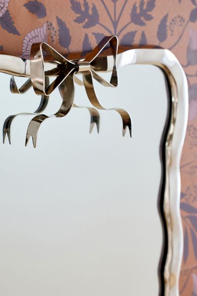 Mirrors | Decorative + Standing Mirrors