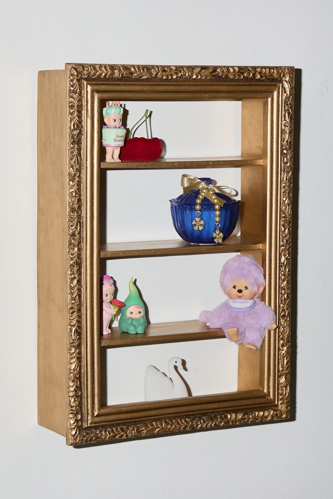 Florence Figurine Wall Shelf - Gold, MEDIUM