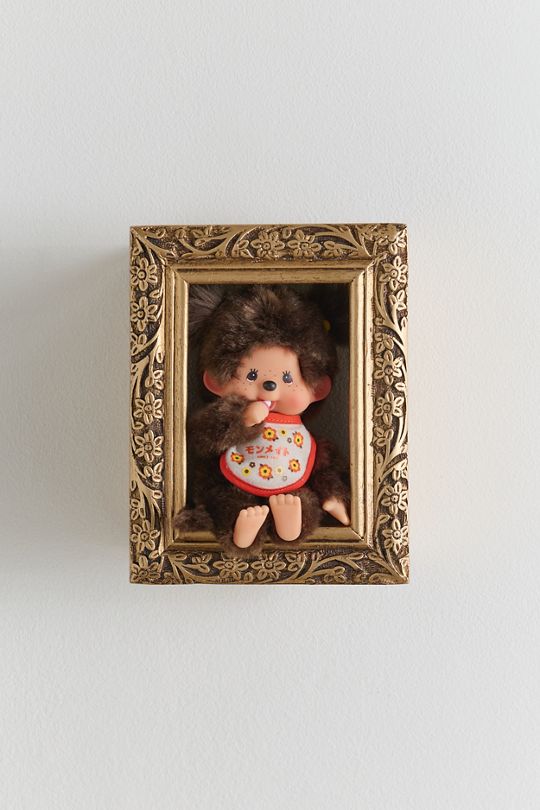 Florence Figurine Wall Shelf