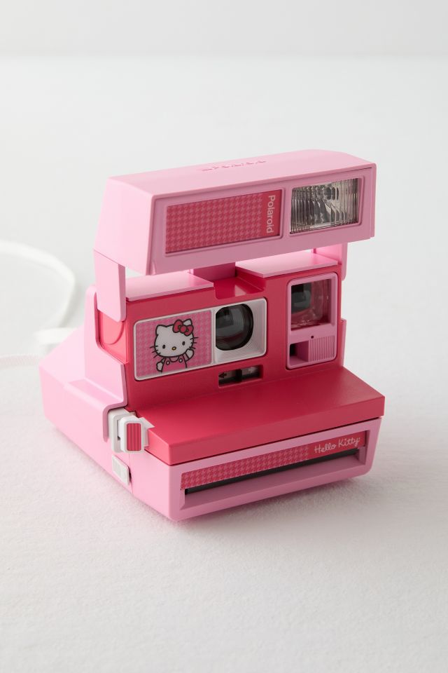 The Polaroid X Retrospekt Hello Kitty Perfectly Pink 600 Instant Film Camera  | Urban Outfitters