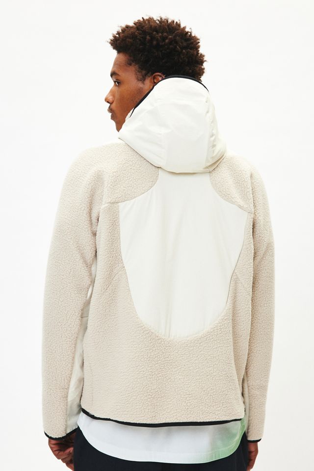 Oakley Latitude Flex Fleece Hooded Jacket | Urban Outfitters