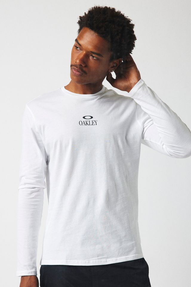 Oakley Infrared Tech Long Sleeve Tee | Urban Outfitters