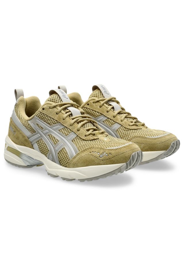 ASICS Gel-1090v2 Sportstyle Sneakers #1