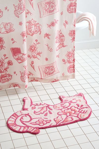 Tiger Shape Tufted Bath Mat | Urban Outfitters Canada