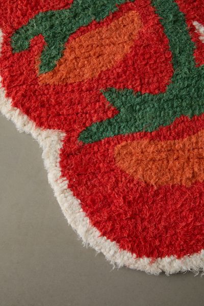 Shaped Tomato Vine Tufted Rug