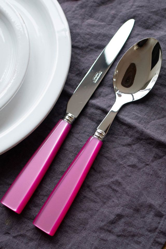Sabre 4 Piece Icône Flatware Set #1