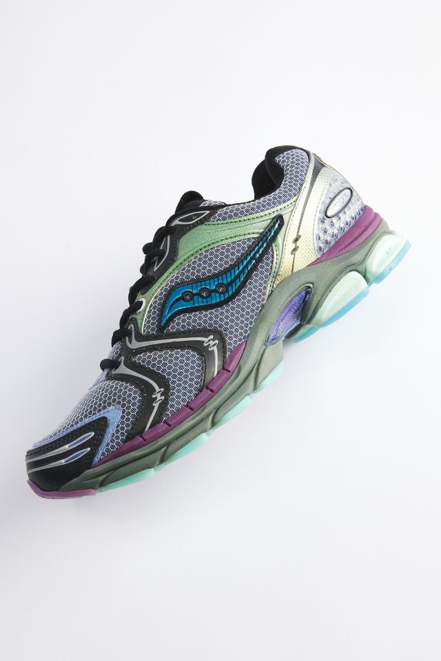 Saucony Men's ProGrid Triumph 4 Sneaker #1