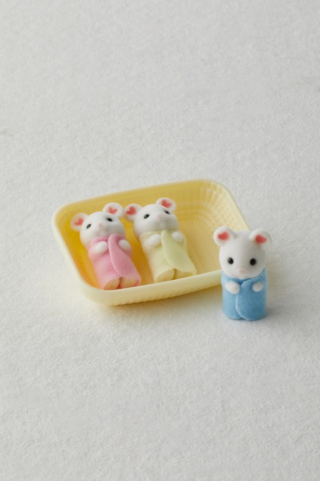 Calico Critters Persian Cat Triplets Figure Set #1