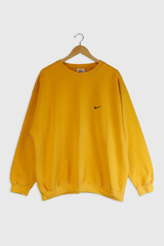 Nike vintage yellow discount sweatshirt