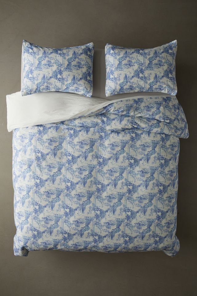 tuscan-toile-duvet-cover-urban-outfitters