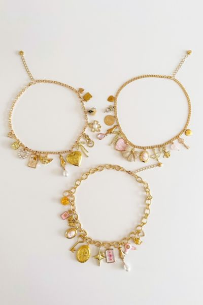 Urban Outfitters☆ 揺れるマルチチャーム・レイヤーネックレス Urban Outfitters☆ 揺れるマルチチャーム・チェーンネックレス