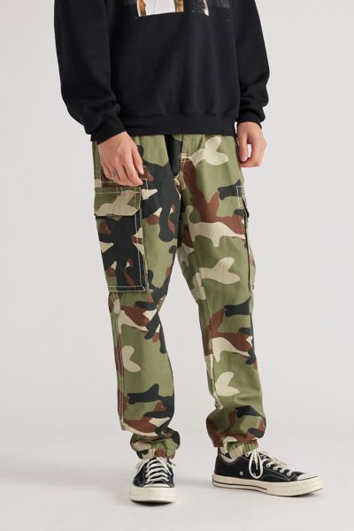 True Religion Big T Cargo Jean | Urban Outfitters