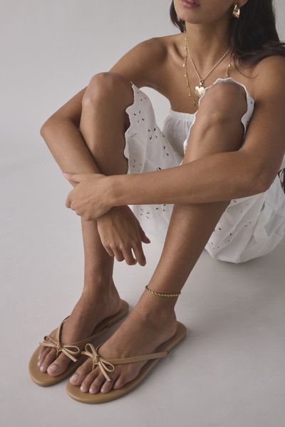 SEYCHELLES WISH LIST SLEEK SANDAL IN TAN, WOMEN'S AT URBAN OUTFITTERS 
