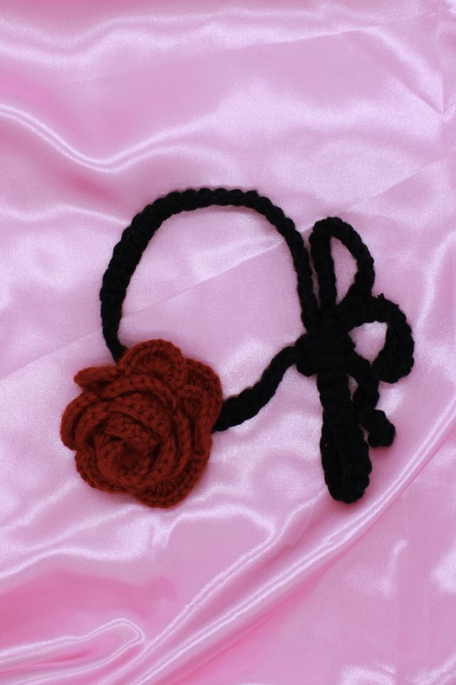 Velvet Luna Crochet Rose Choker #1