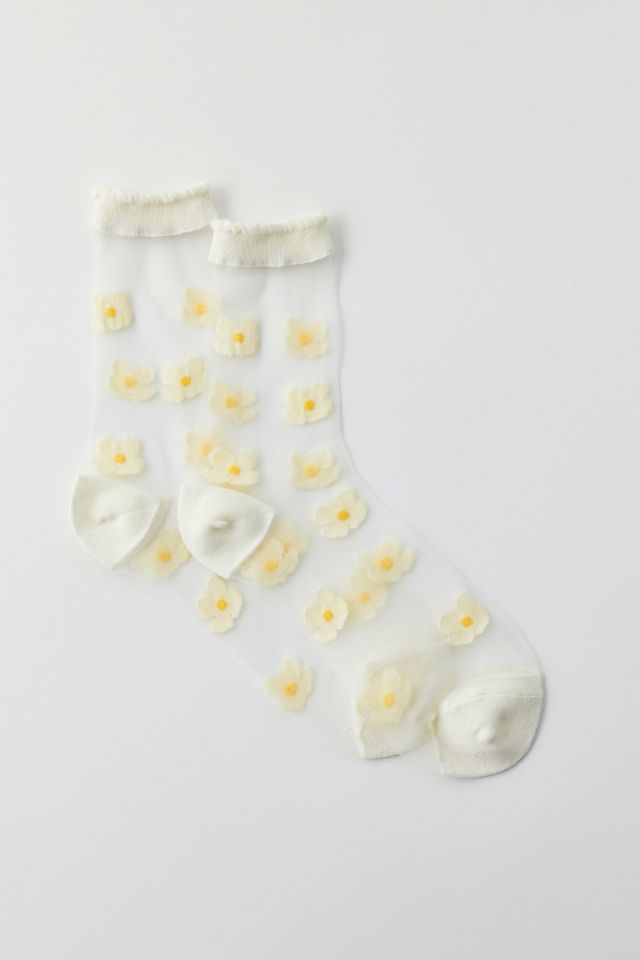 Casa Clara Anja Sheer Ankle Sock | Urban Outfitters