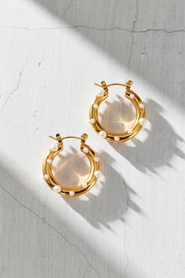Ellie Pearl Earring main image 1