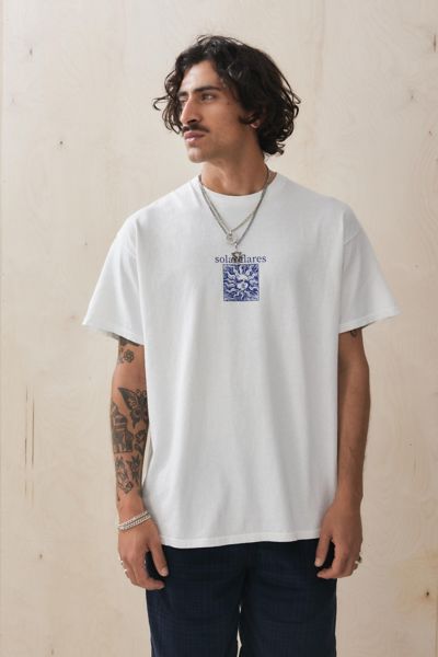 ★Urbandtype.★ Sun Out Graphic T-ShirtWhite UBEUTS010WH UO White Solar Flares Tee | Urban Outfitters