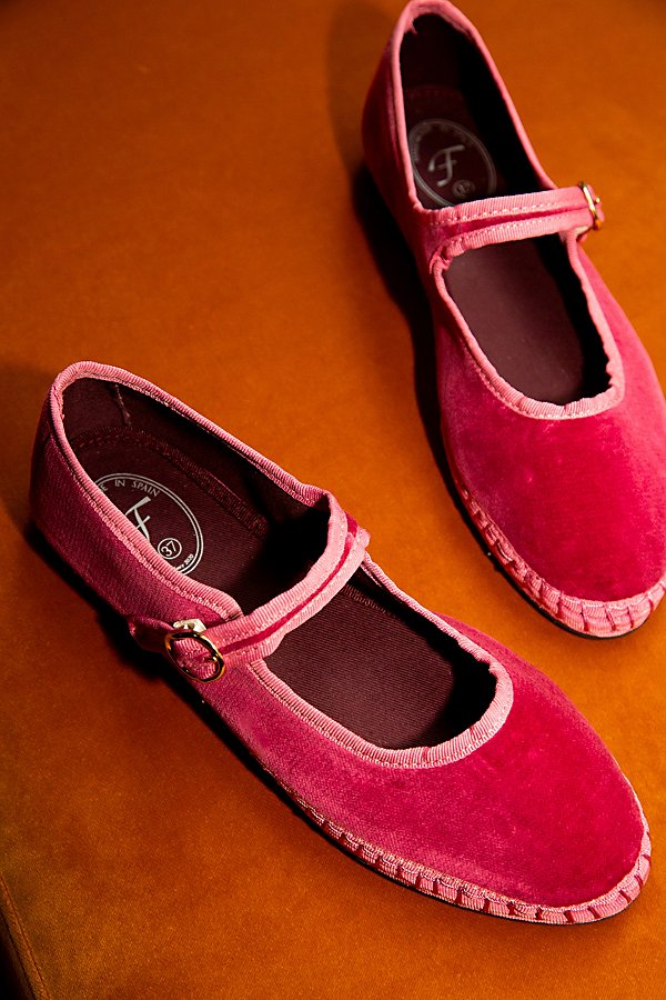 Flabelus Velvet Mary Jane Flat In Frances, Women's At Urban Outfitters