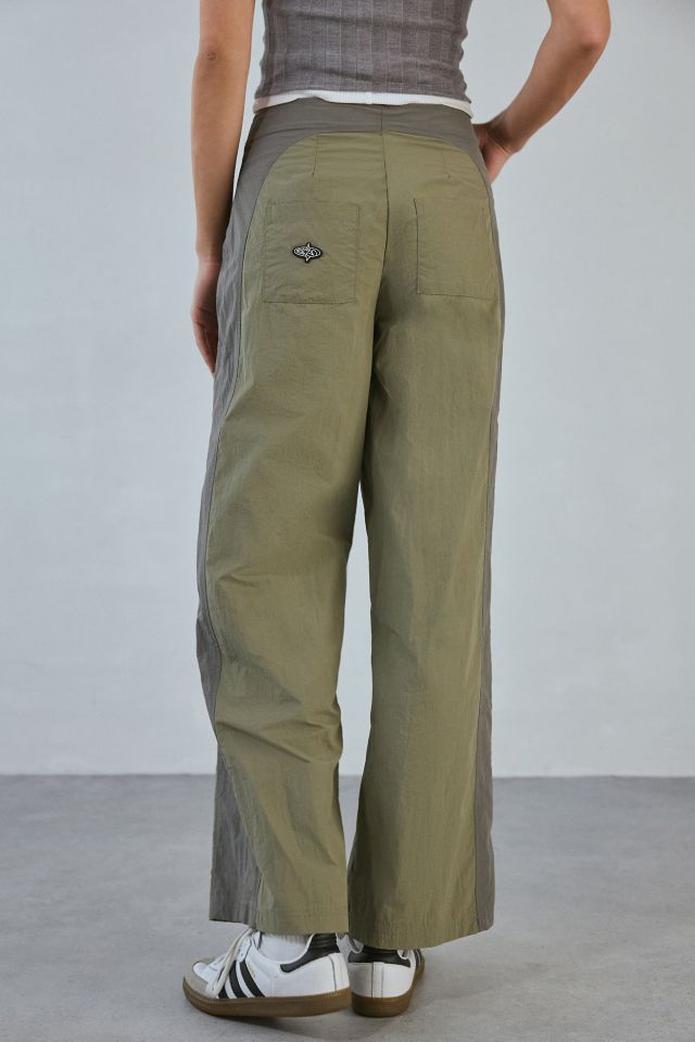 Basic Pleasure Mode Hook-And-Eye Panel Cargo Pant | Urban