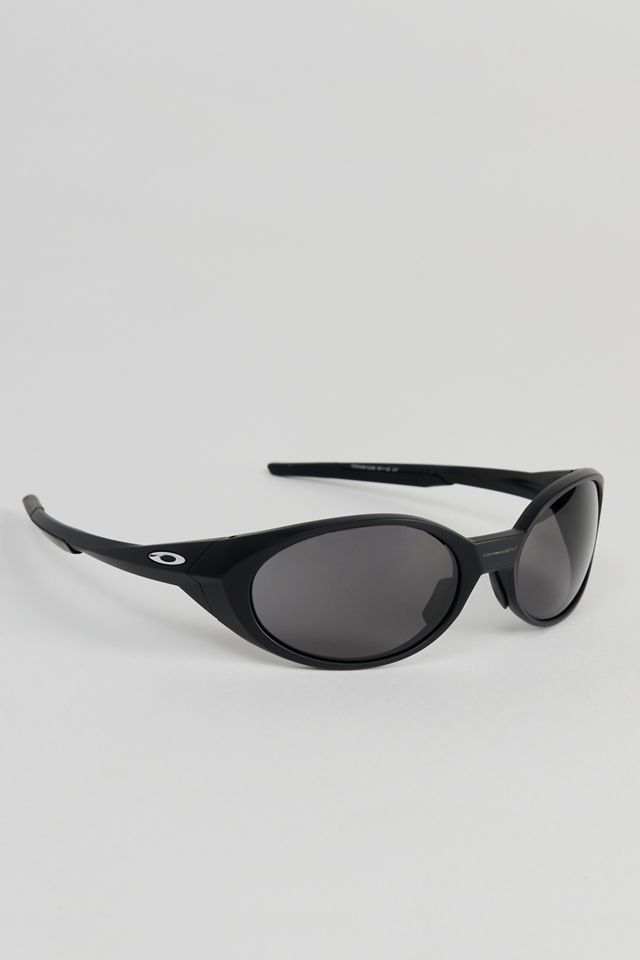 Oakley Eye Jacket Redux Sunglasses | Urban Outfitters Oakley Eye Jacket Redux Sunglasses | Urban Outfitters