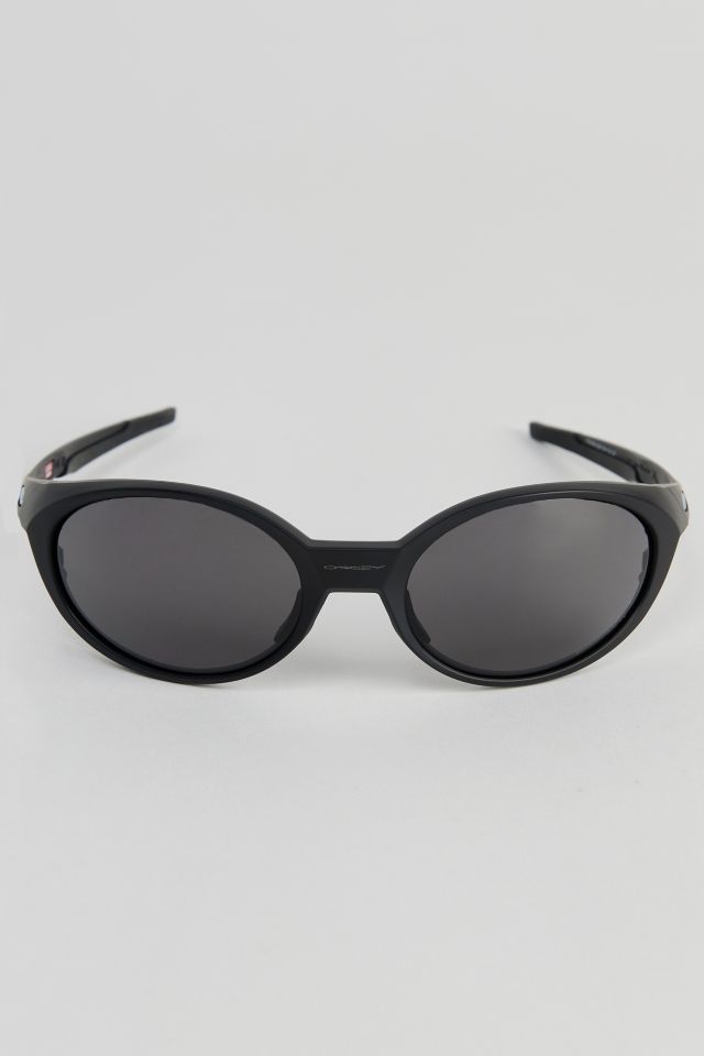 Oakley Eye Jacket Redux Sunglasses | Urban Outfitters