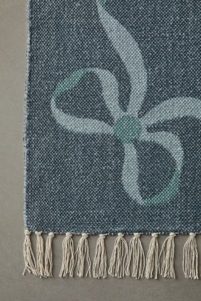 Lacey Bows Brushed Rug