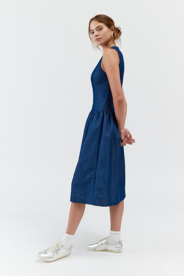 Motel Uretta Drop-Waist Denim Midi Dress | Urban Outfitters Canada