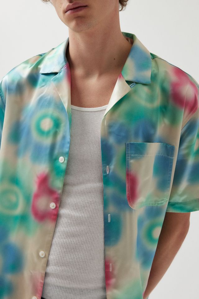 Chemise à manches courtes boutonnée en satin à motif abstrait UO #3