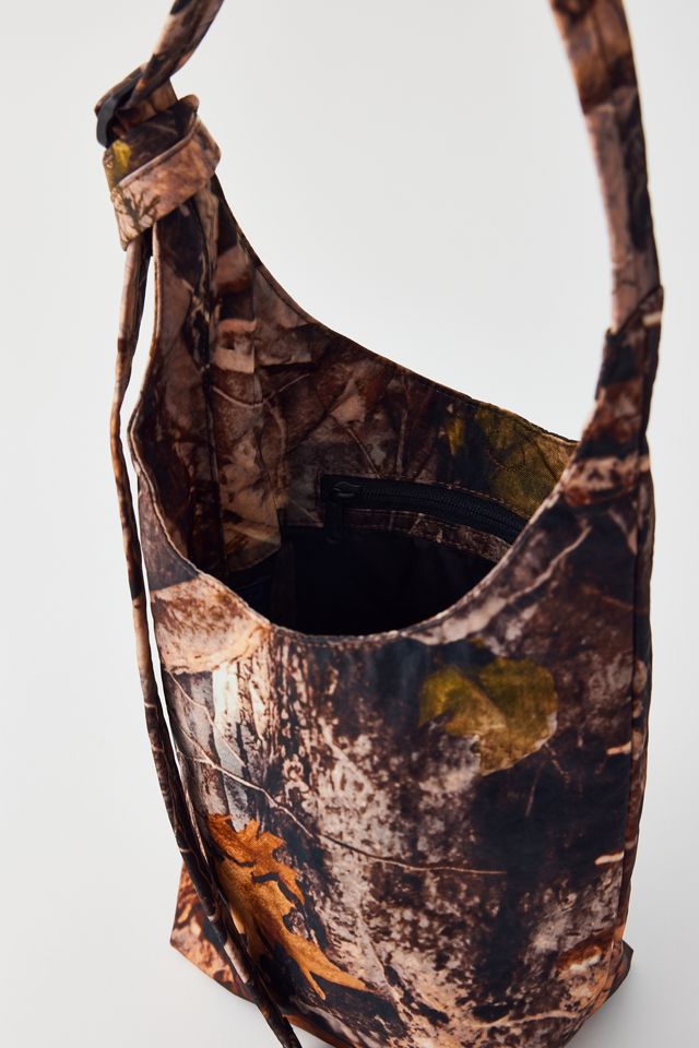 baggu-small-nylon-sling-bag-urban-outfitters